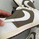 Tênis Travis Scott x Air Jordan 1 Retro Low OG - Reverse Mocha