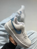 Tênis Air Force 1 '07 - Branco/Azul