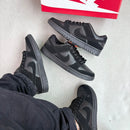 Tênis Dunk Low - Preto/All Black